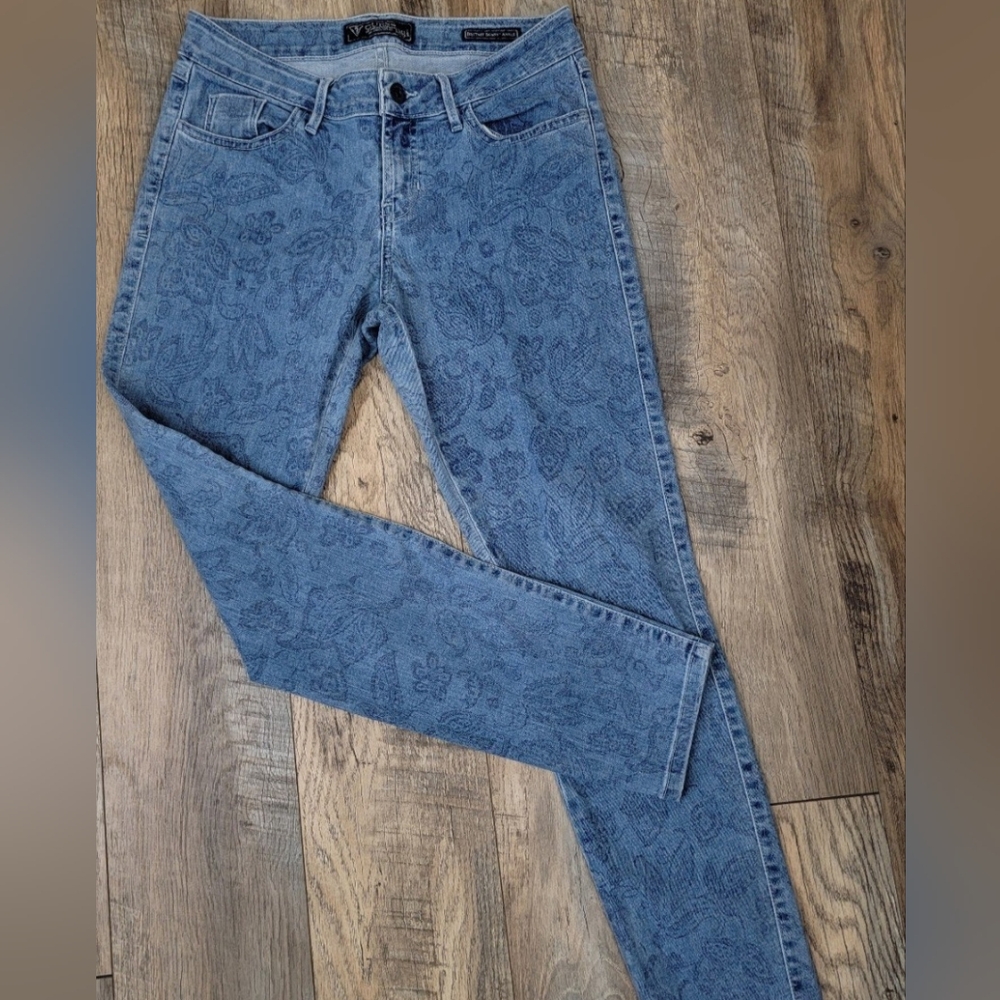 Guess Jeans